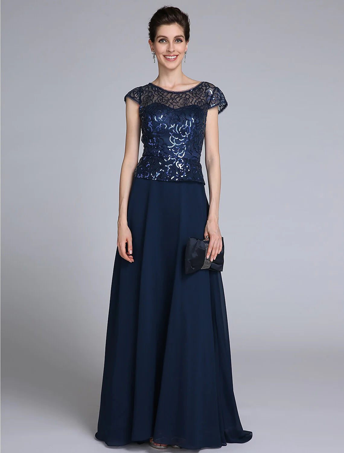 Wholesale Sheath / Column Mother of the Bride Dress Sparkle & Shine Scoop Neck Floor Length Chiffon Short Sleeve No with Sequin